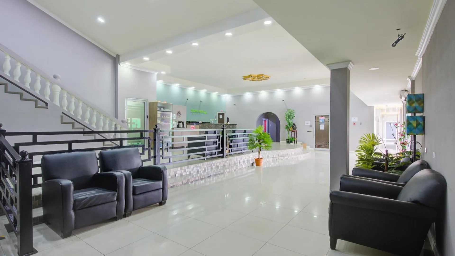 Airport Suites Hotel Piarco