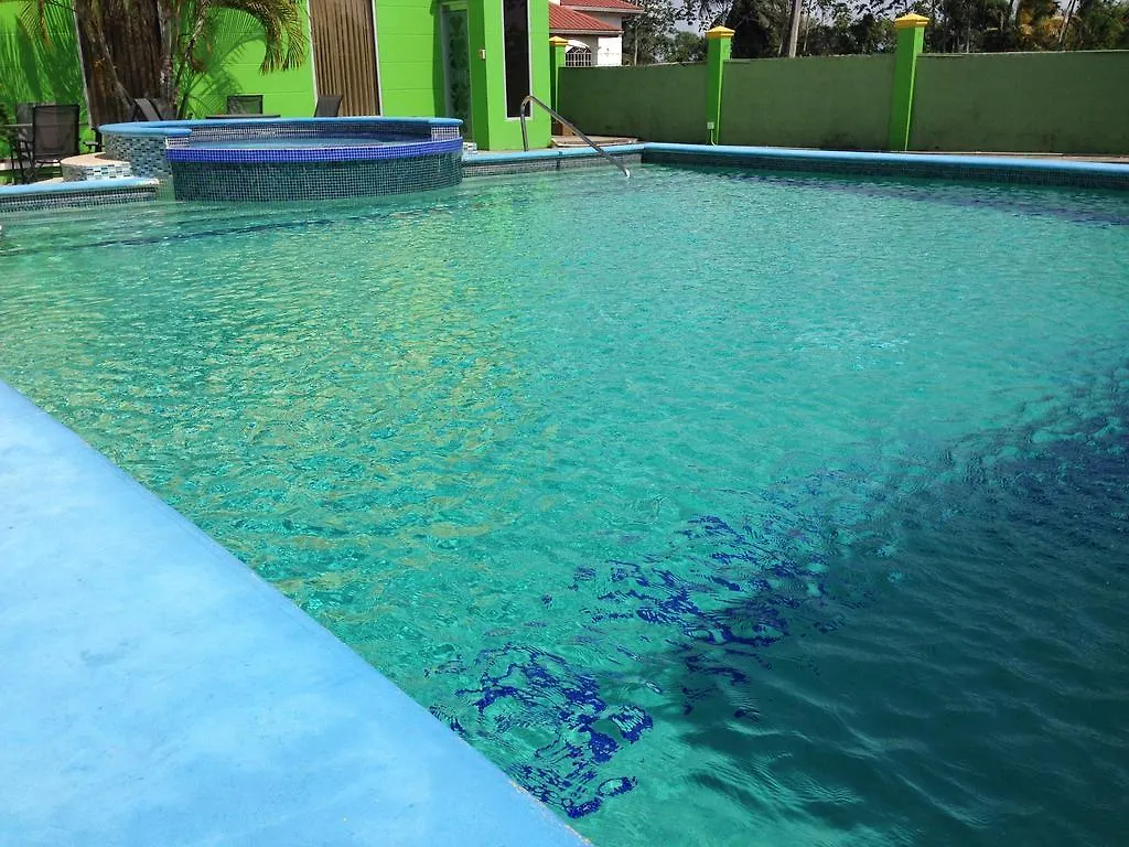 Airport Suites Hotel Piarco Trinidad y Tobago