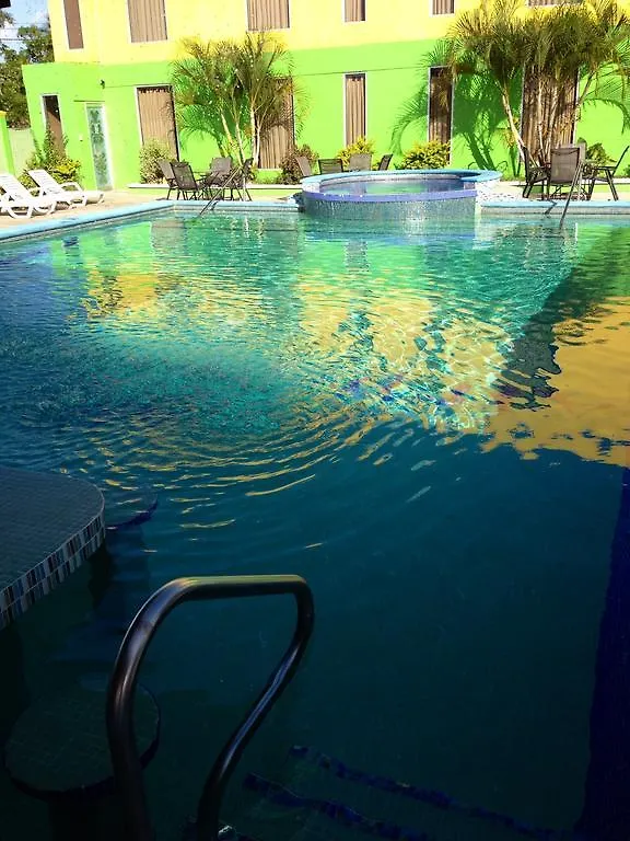 **  Airport Suites Hotel Piarco Trinidad y Tobago