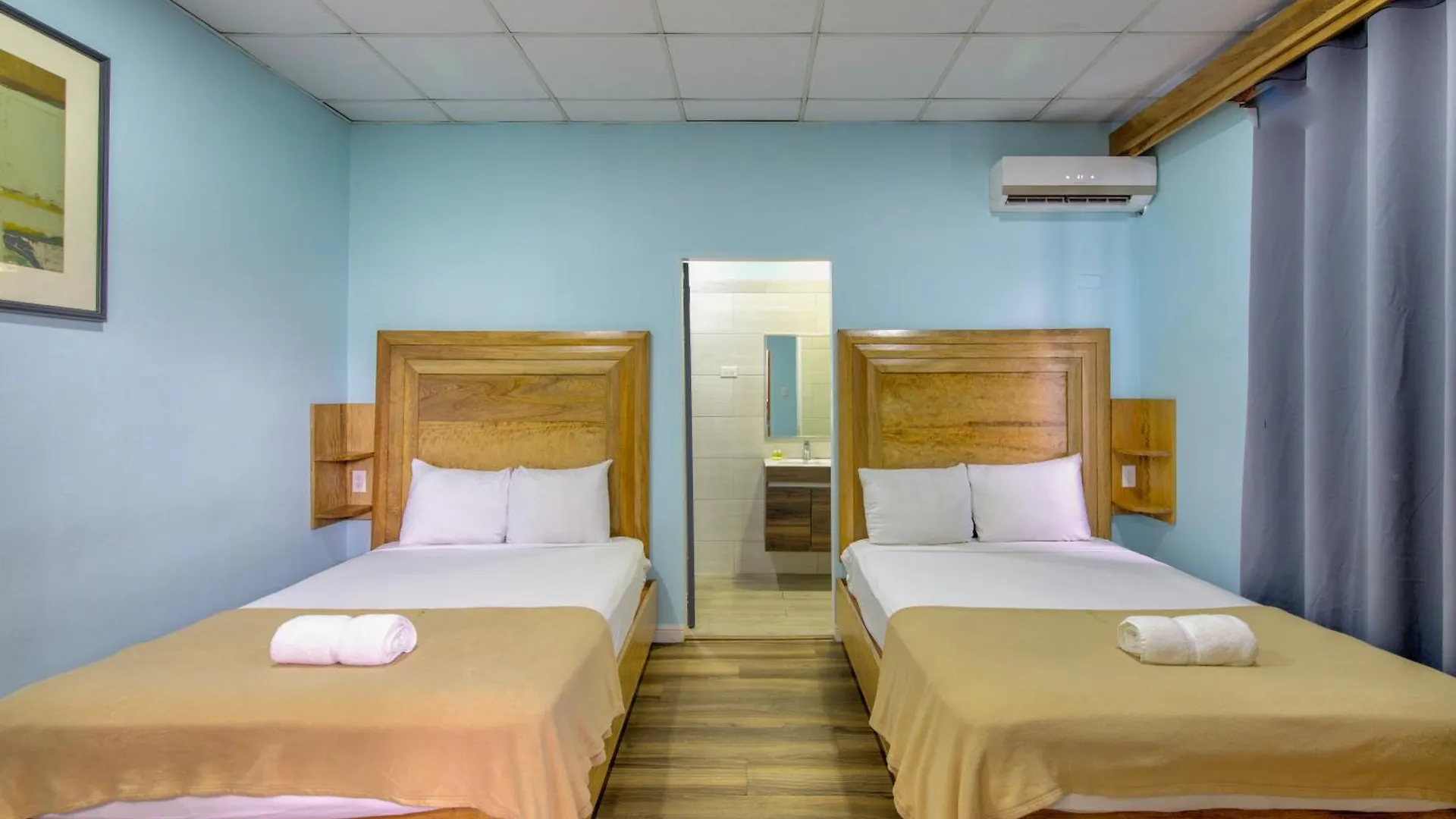 Airport Suites Hotel Piarco