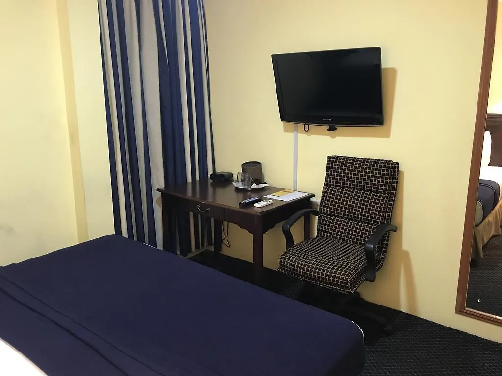Airport Suites Hotel Piarco