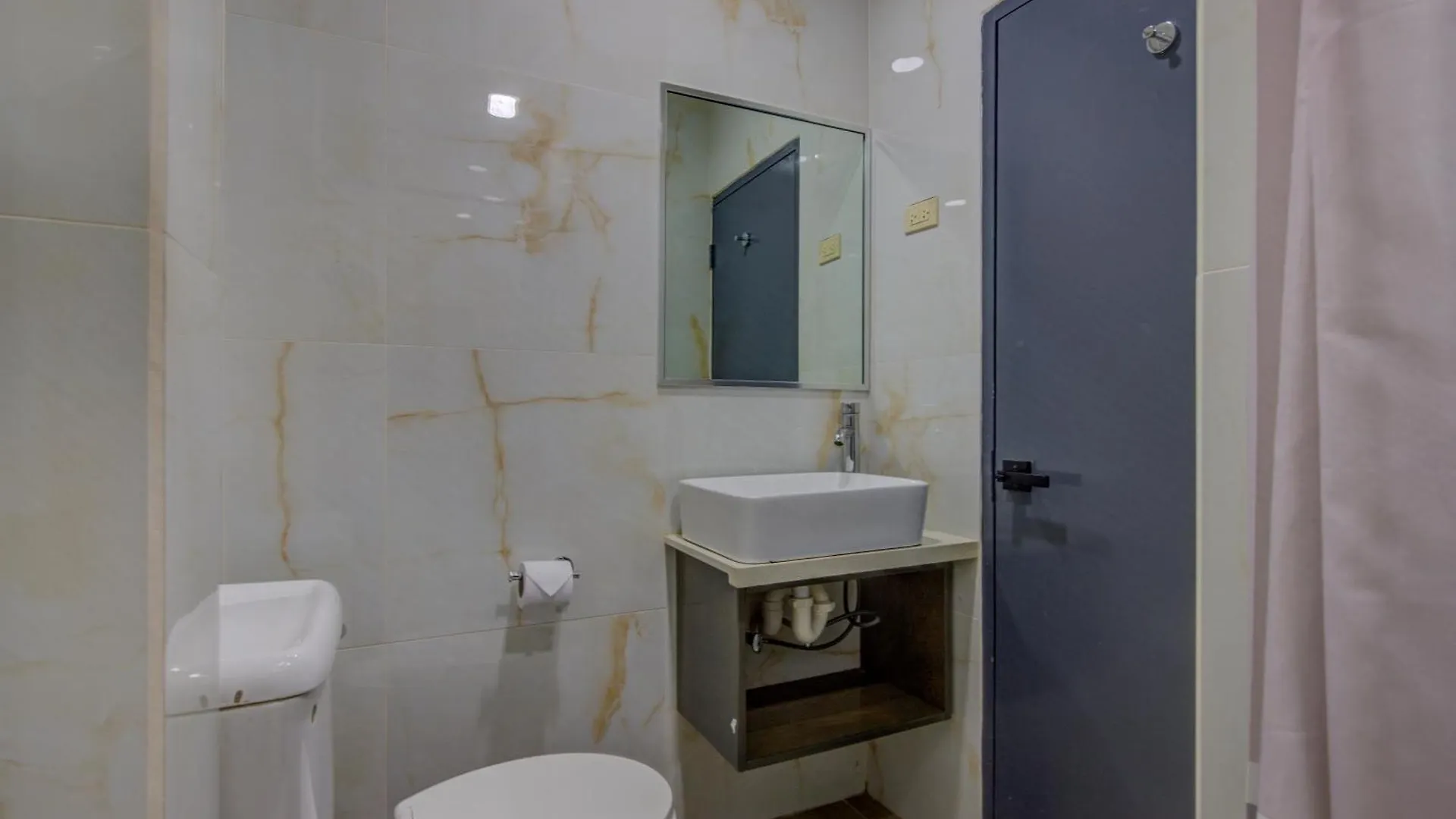 Airport Suites Hotel Piarco 2*,  Trinidad And Tobago
