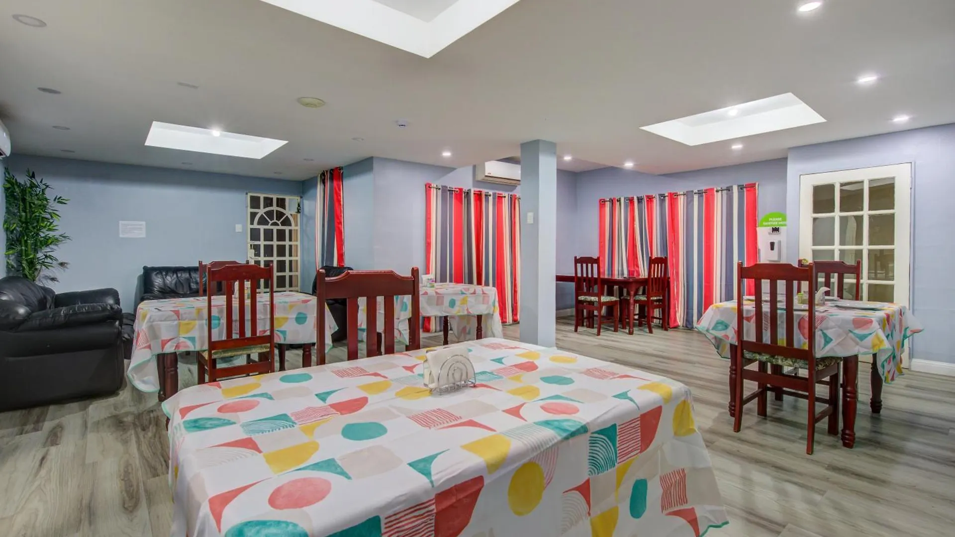 Airport Suites Hotel Piarco 2*,  Trinidad und Tobago