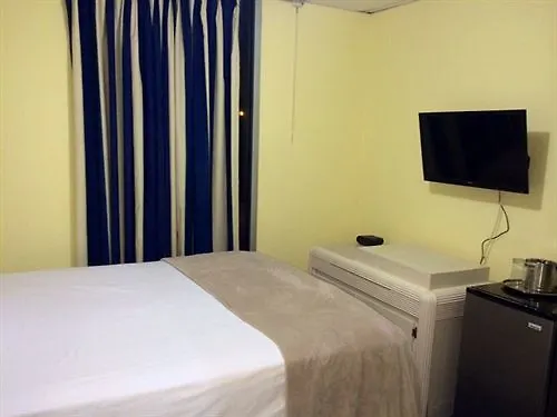 Airport Suites Hotel Piarco Trinidad a Tobago