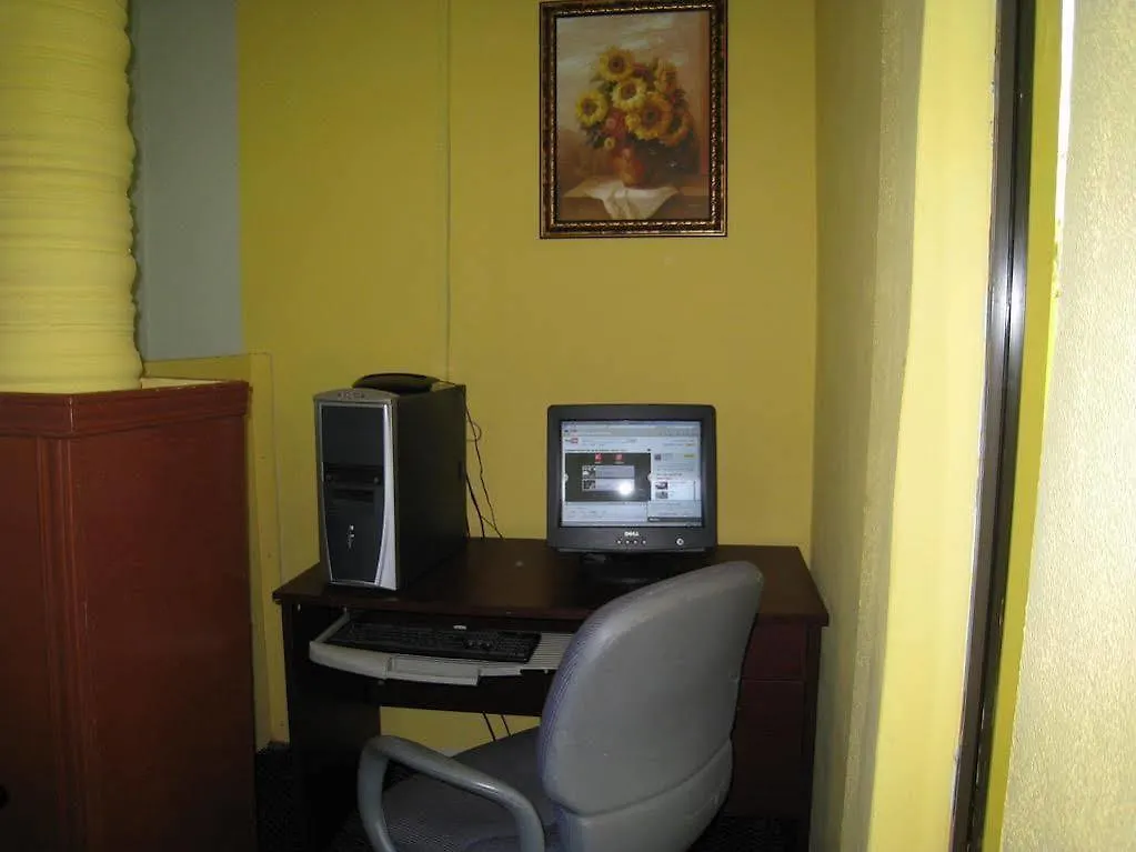 Airport Suites Hotel Piarco